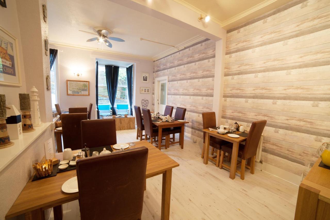 Waves In Bed & Breakfast Bournemouth Ngoại thất bức ảnh